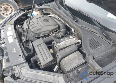 2021 Volkswagen Passat 2.0T Se z USA, uszkodzony, nr VIN 1VWSA7A3XMC002430